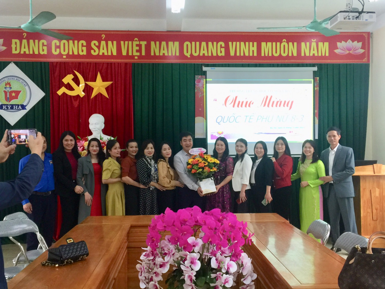 NHIỀU HOẠT ĐỘNG ĐƯỢC TỔ CHỨC CHÀO MỪNG NGÀY PHỤ NỮ VIỆT NAM 8-3