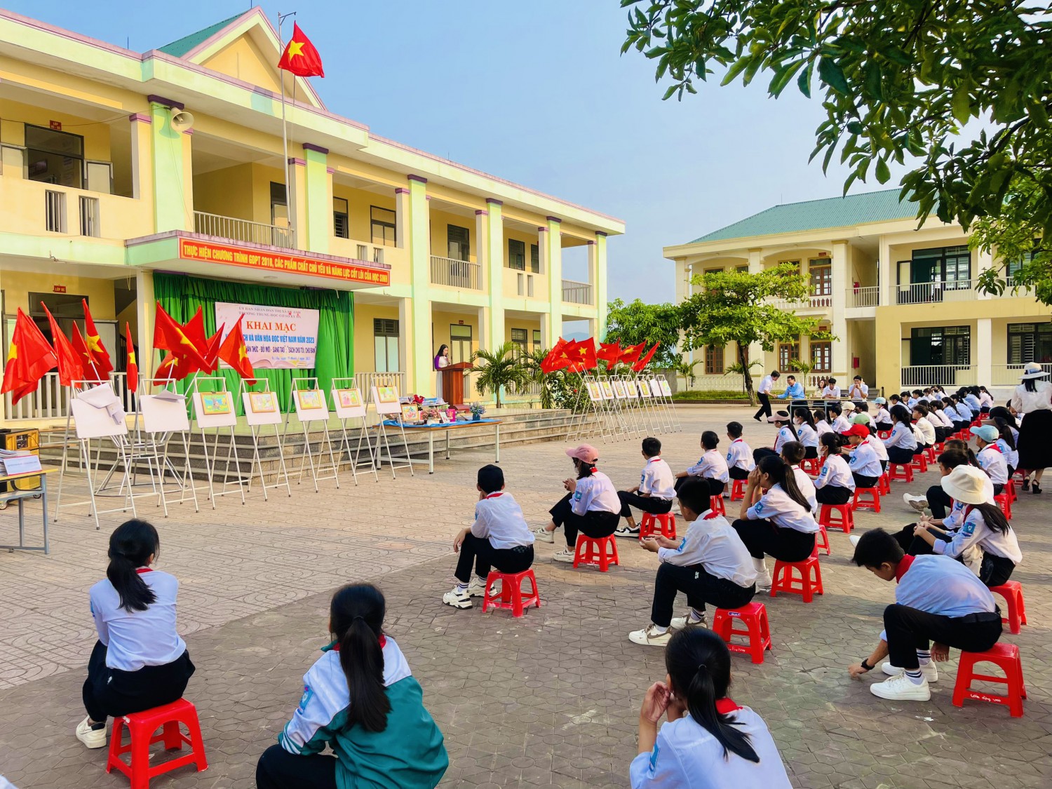 GIỚI THIỆU SÁCH
