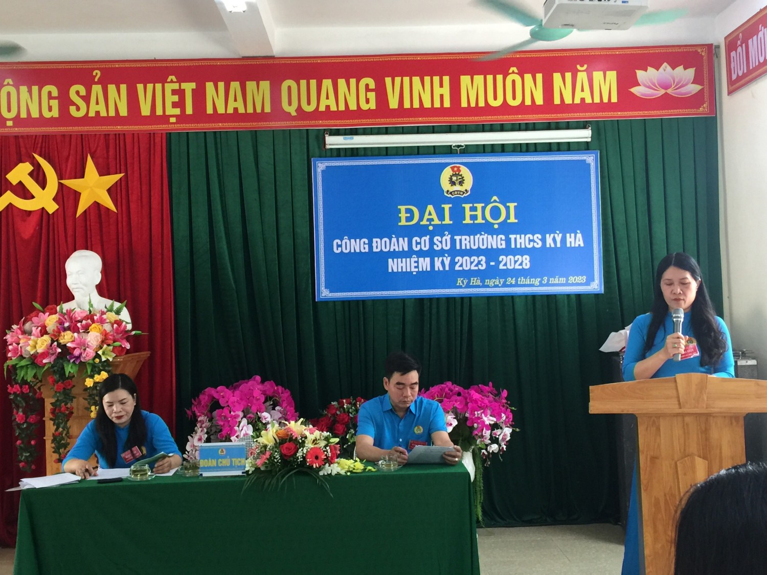 Đ/c: Hoàng Tuyết Mai báo cáo kết quả hoạt động công đoàn