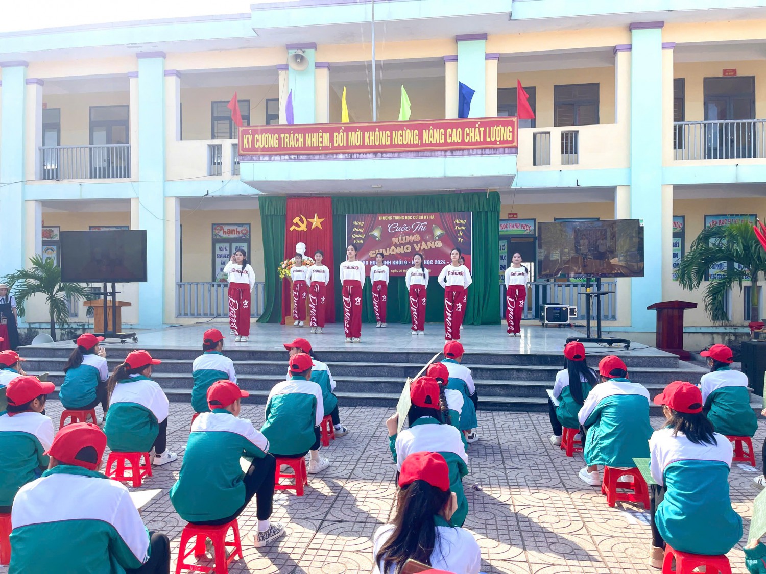 rung chuông vàng 2025